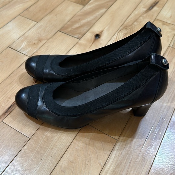 Stuart Weitzman Chunky Heels - Picture 3 of 9